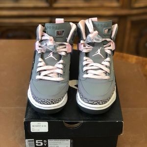 Air Jordan Spizike. Size 5.5 GS